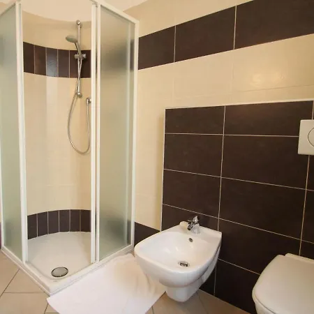 Apartment Locazione Turistica Azalee.1 *